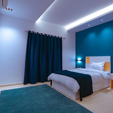 Travelholic Residence New Kairo Bagian luar foto
