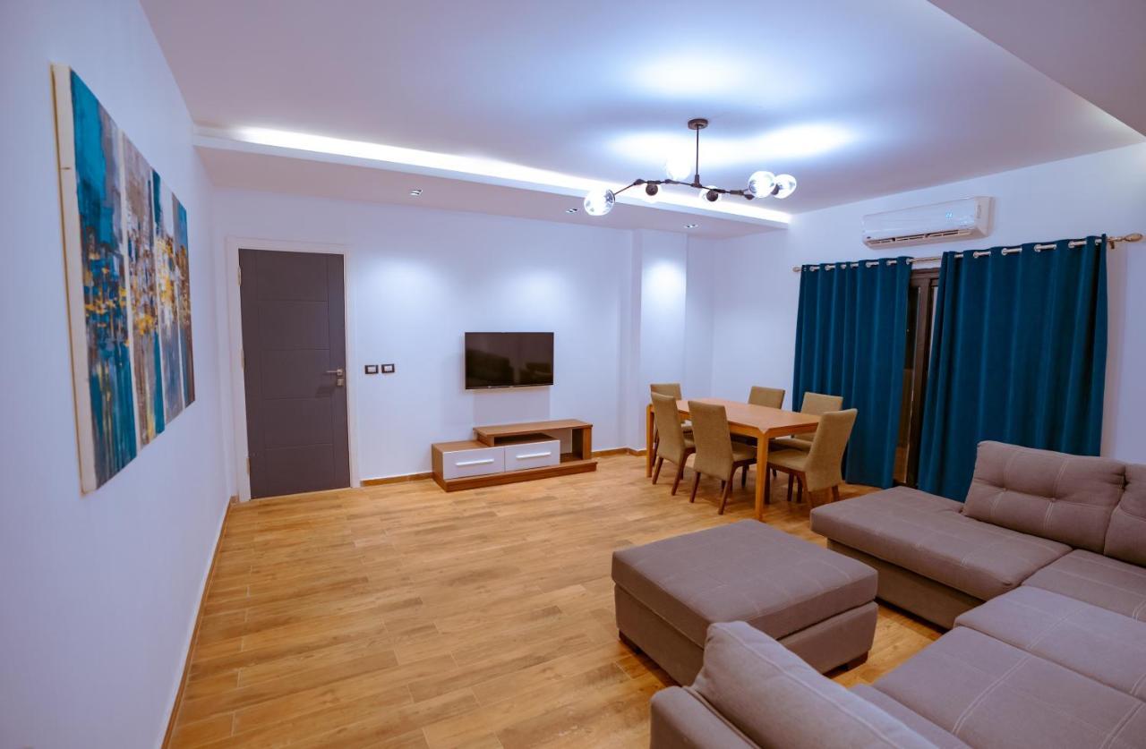 Travelholic Residence New Kairo Bagian luar foto